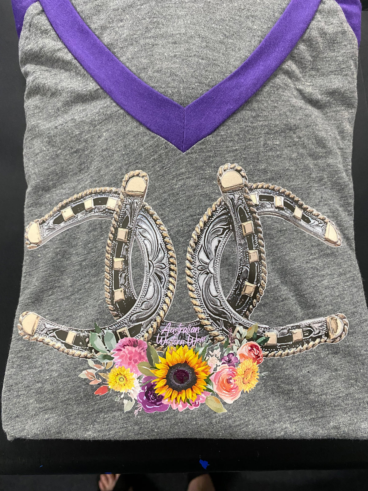 Lucky Horseshoe Ladies Purple/Grey AWW 3/4 Sleeve Graphic Shirt AU8 Left SALE